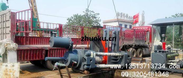 630噸(dun)金屬屑壓塊機(ji)發(fa)貨(huo)現場