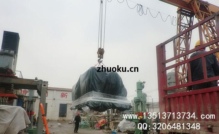 >澳(ao)大利(li)亞(ya)600噸(dun)臥式輪(lun)軸(zhou)壓裝機(ji)發(fa)貨現場(chang)