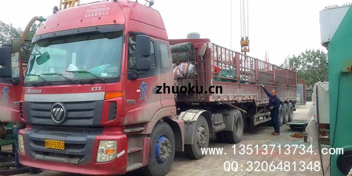 江西全(quan)自動(dong)魚餌(er)壓(ya)塊(kuai)機(ji)發貨(huo)現場