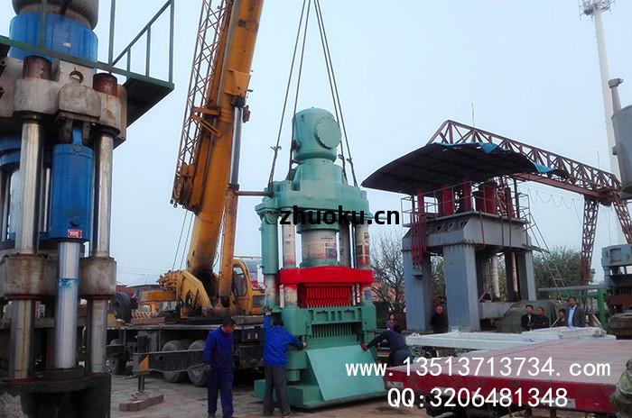 全自動液(ye)壓磚(zhuan)機