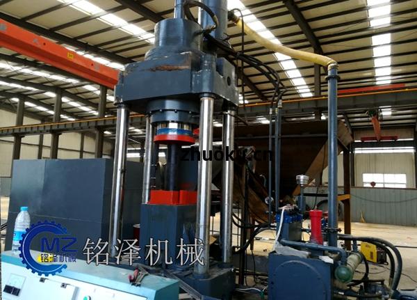 鐵(tie)屑(xie)壓塊機